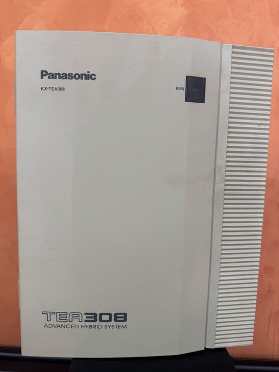 Аналоговая гибридная мини-АТС Panasonic KX-TEA308