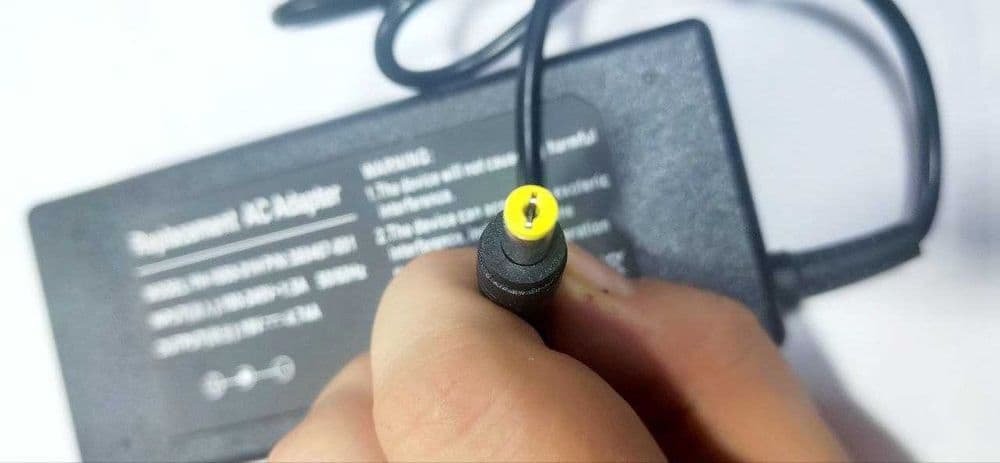 Зарядка для ноутбука Acer 19в- 4,74A, доставка — 2