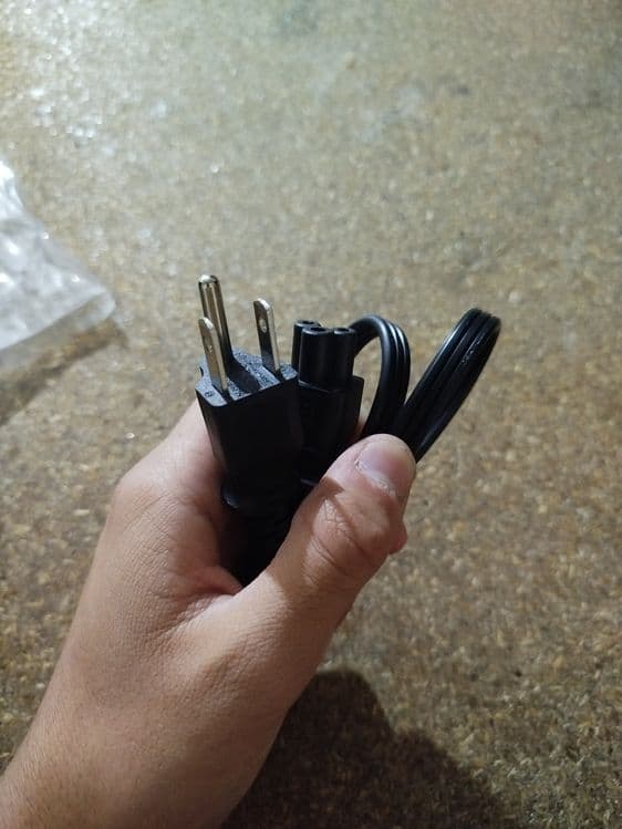 Original HP noutbuk zaryadkasi sotiladi. — 3