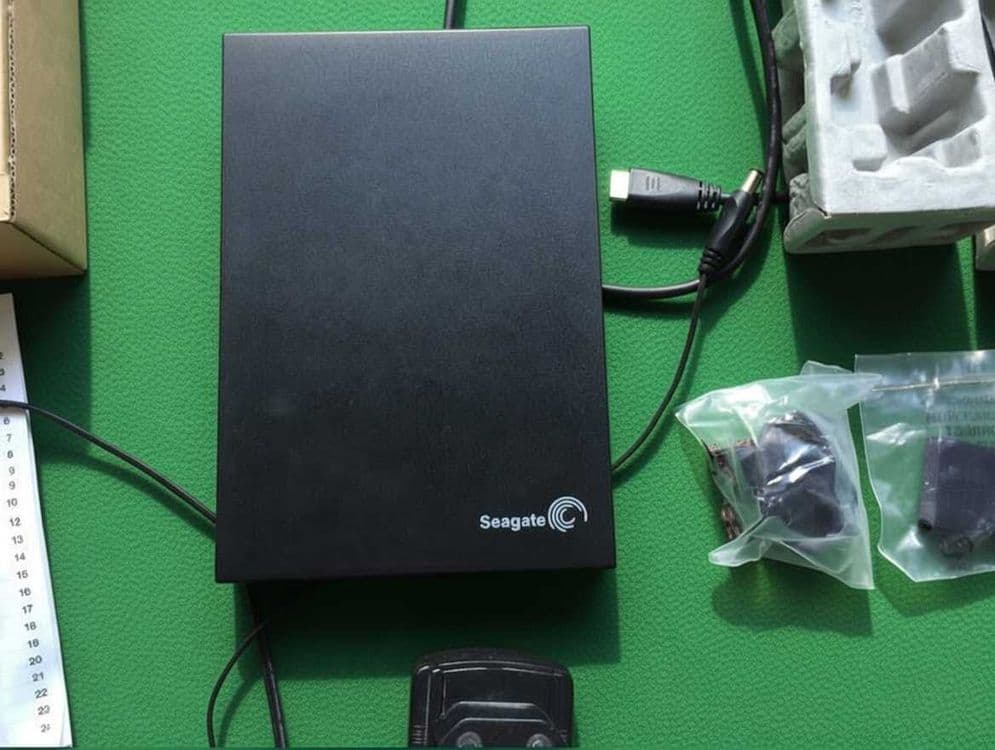 Внешний бокс SEAGATE для 3.5 харда.Корпус для большого 3.5 винчестера. — 2