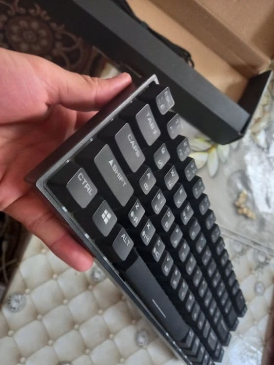 Klaviatura Mechanical Keyboard KG380 WL.  I — 5