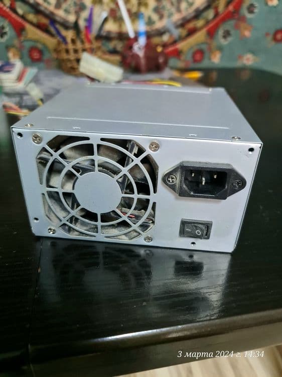 Продам б/у блок питания AVTECH 450W! — 1