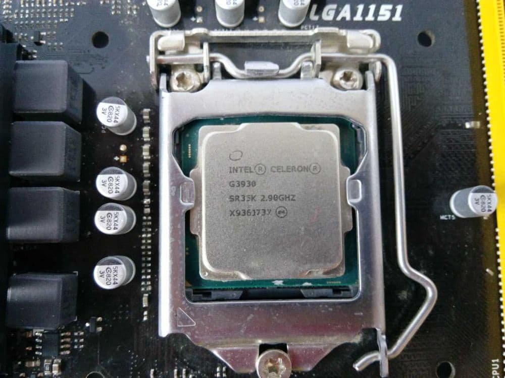 процессор Intel Celeron G3930 2.9Ghz Сокет - 1151 — 3