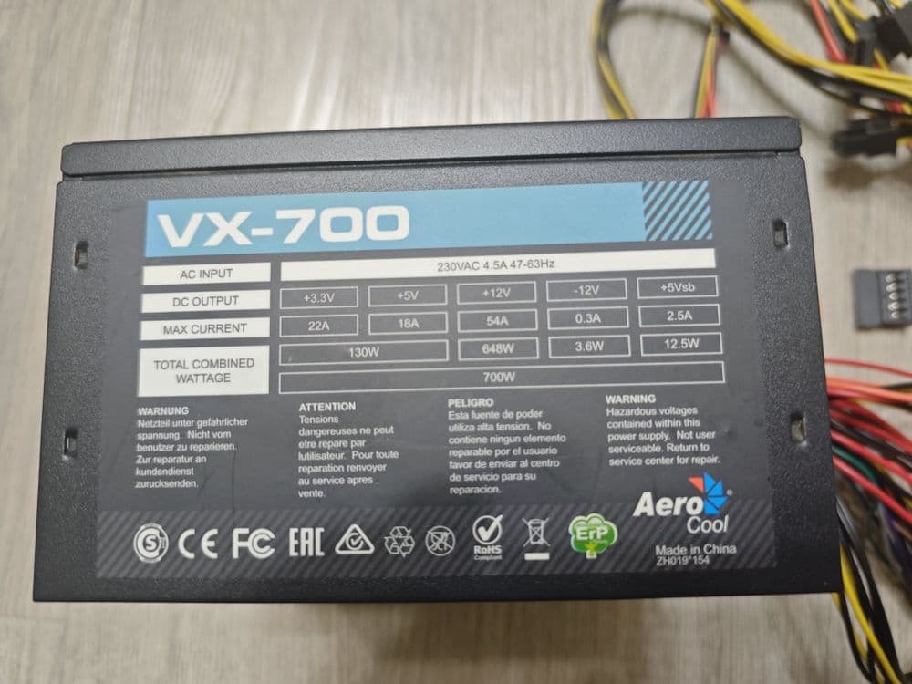 Блок питания Aerocool VX-700 — 1