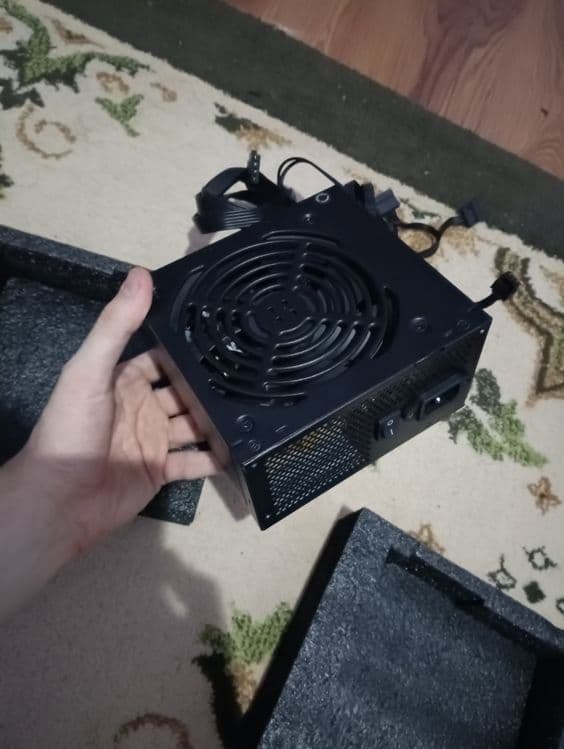 DeepCool DN650 650W,80 Plus

Мощность: 650 Вт

Стандарт: ATX

Сертифи — 3