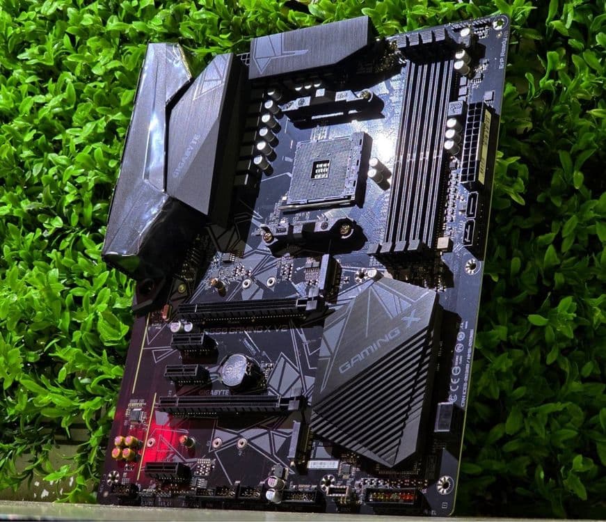 B550 Gigabyte Gaming X V2 — 1