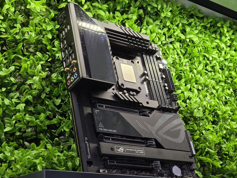 Материнская плата Asus Rog Strix Maximus Hero Z790 — 3