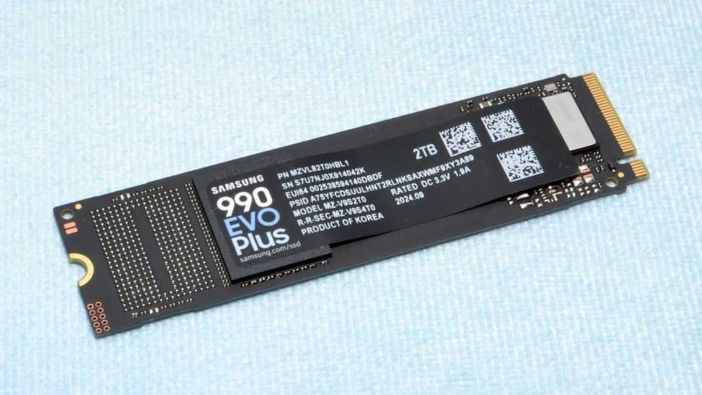 SSD накопитель - Samsung 990 EVO Plus 2TB - NVMe M.2 (7200 MB/s) — 1