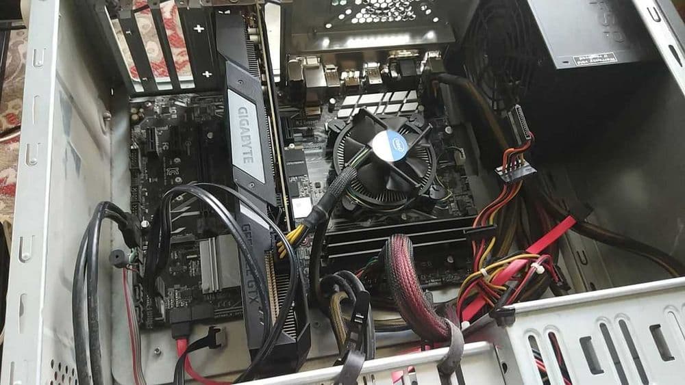 Видеокарта GIGABITE GTX 1660Ti .3Fan. — 4