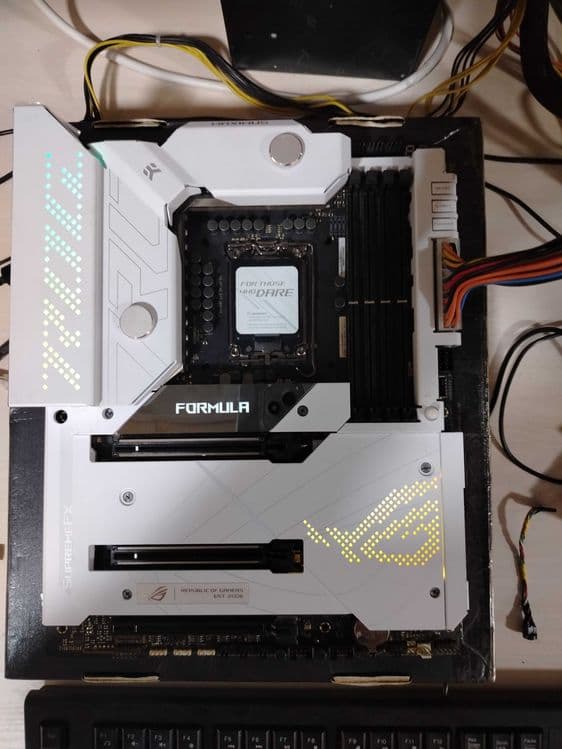 Rog Maximus Z690 Formula — 1