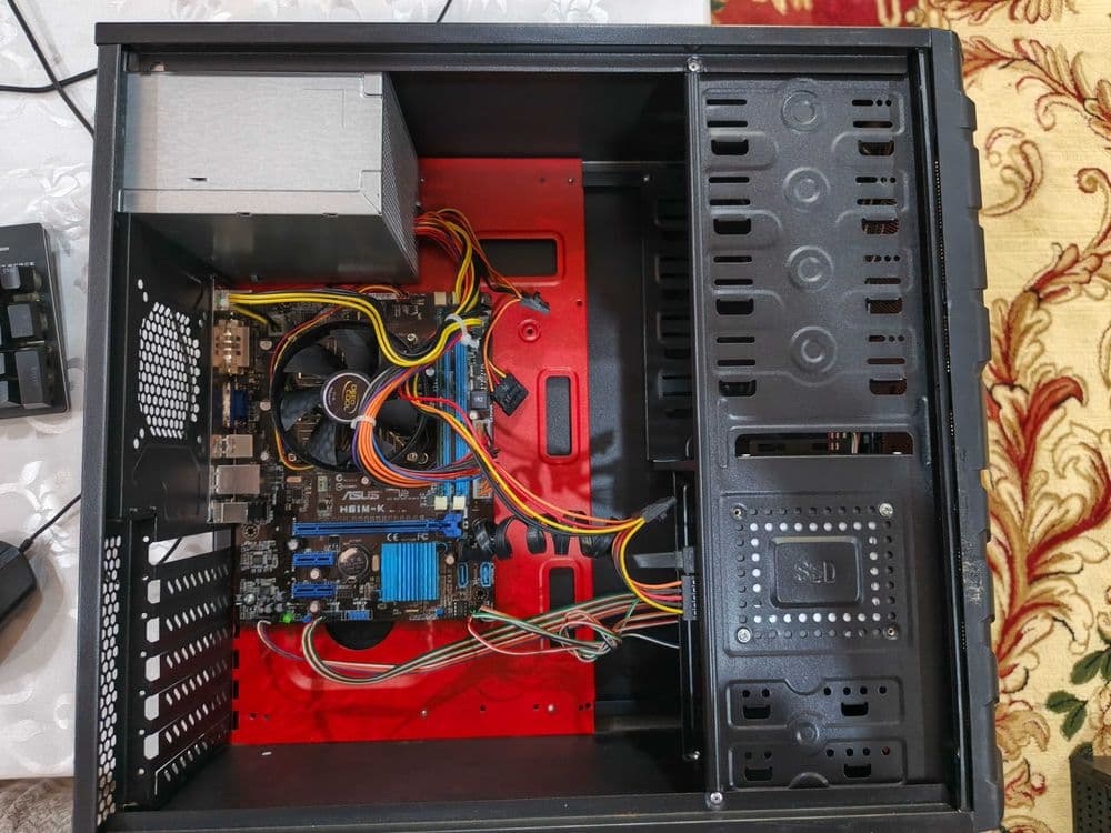 MB - ASUS H61M-K ‎CPU - i3 2100 2/4 ‎RAM - DDR3 4GB ‎SSD - 128 GB — 4