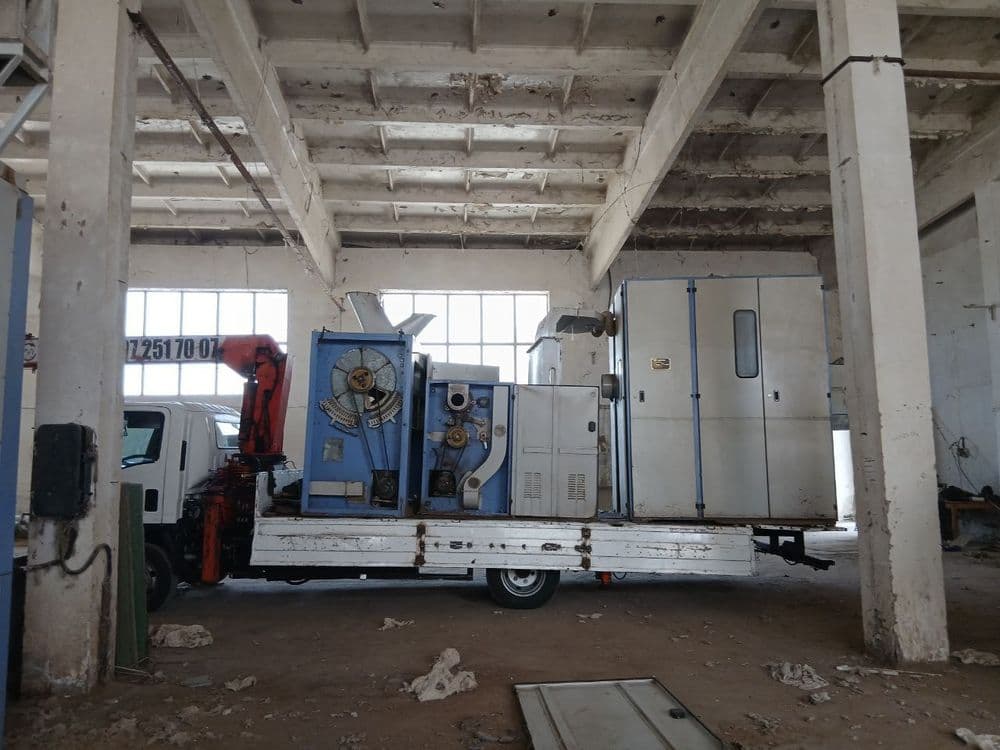 Kran manipulator evakuvator — 2