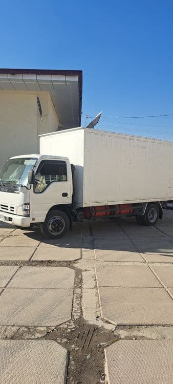 Исузу юк ташиш хизмати — 2