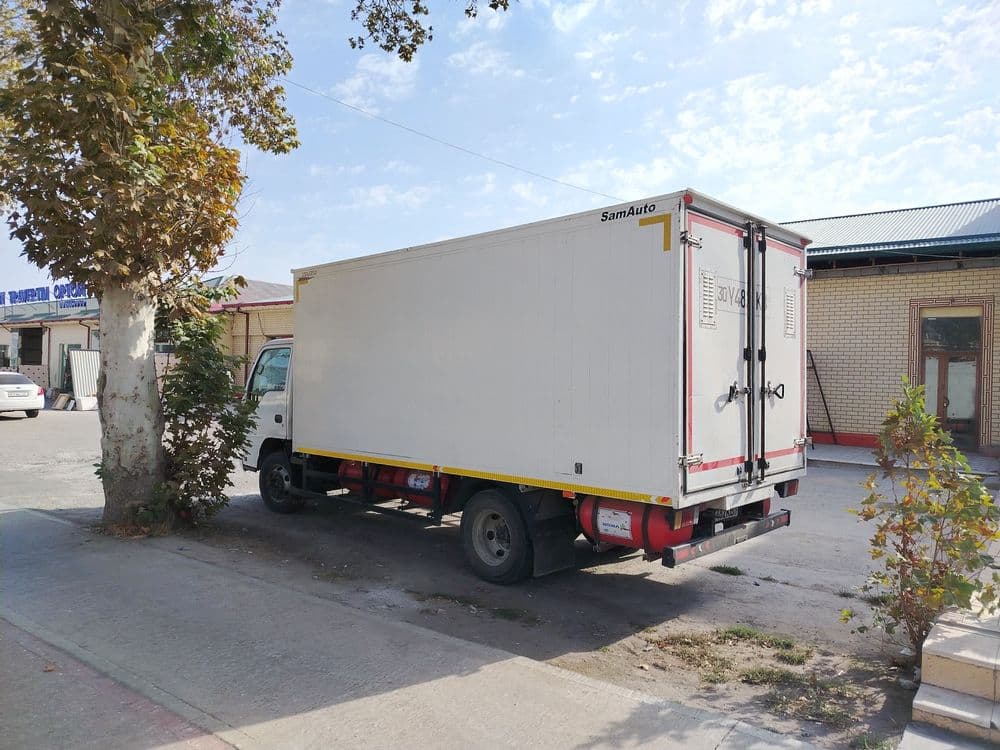 Yuk tashish xizmati Samarqand va O'zbekiston bo'ylab 5 tonnalik isuzu — 2