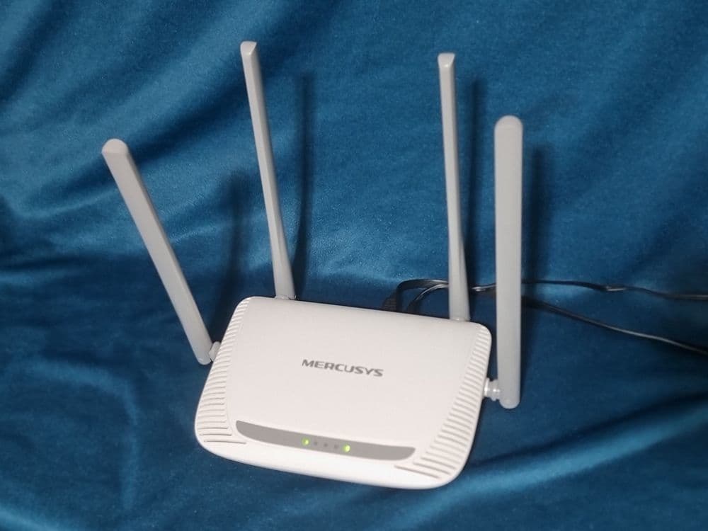 Wi-Fi роутер с 4 мощными антеннами 5dBi стабильный сигнал по всему дом — 7