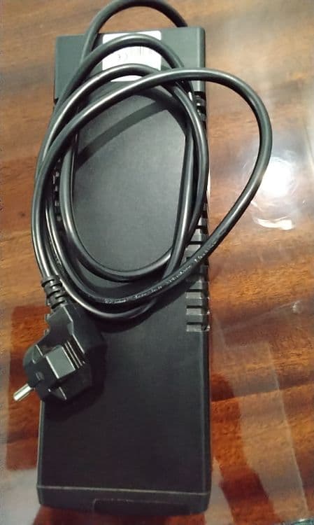 Продаю UPS iON A-600 источник бесперебойного питания — 2