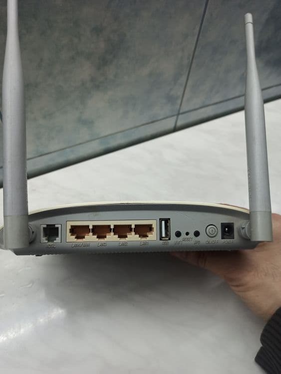 Wi-fi router  TP LINK  TD-W8968 — 2