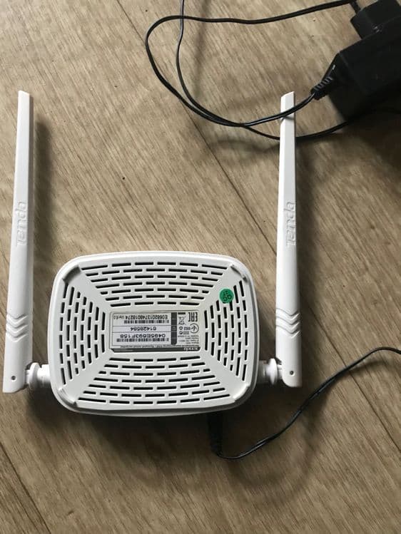 WiFi роутер Tenda — 2