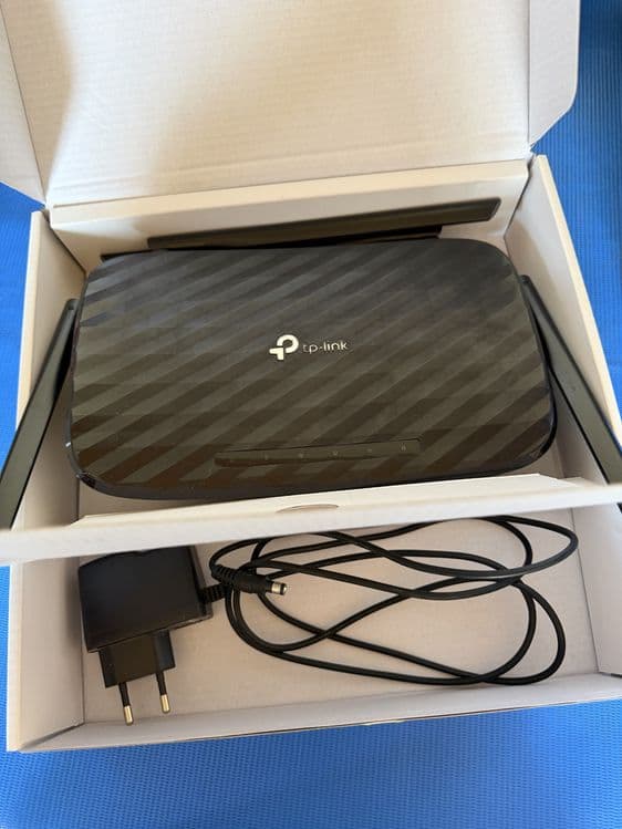 Wifi router sotiladi — 1