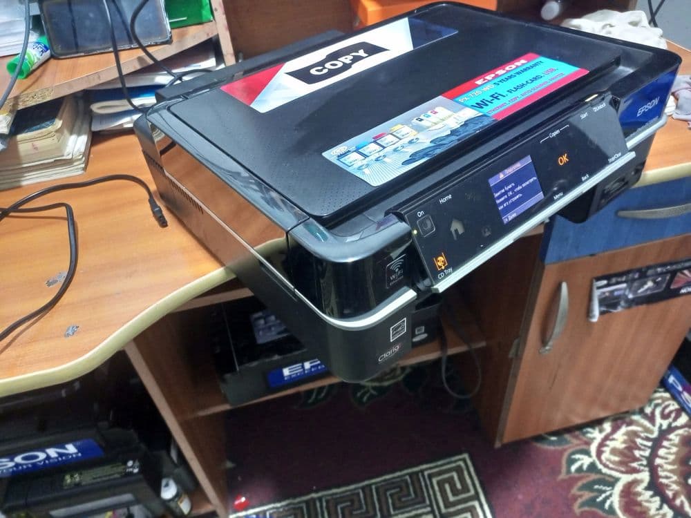 6 ta Rangli Epson 720 Wi Fili simsiz masofadan ishlidi Rasmdagilar bor — 1