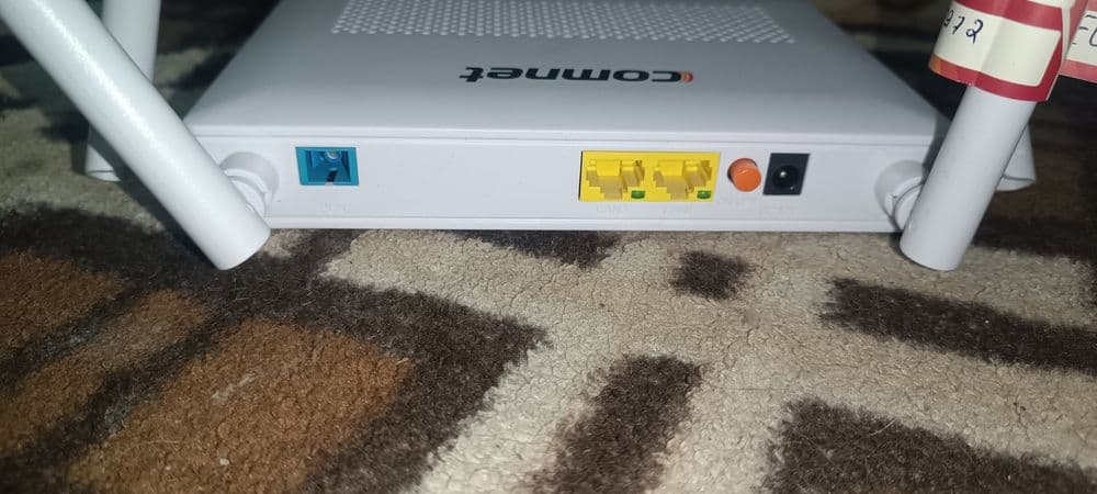 Продаю роутер COMNET — 1