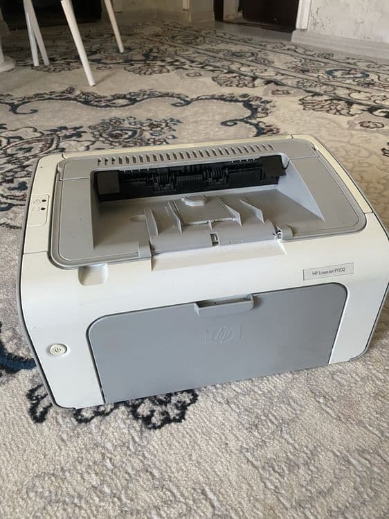 Hp laserjet 1102 printer oq-qora holati a'lo aybi yoq — 3