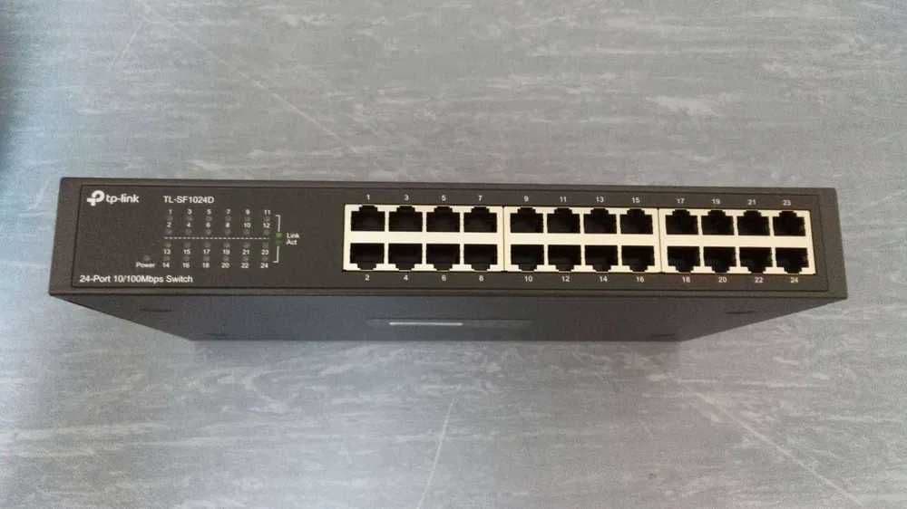 Продаётся switch коммуникатор TP-LINK , Tenda — 1