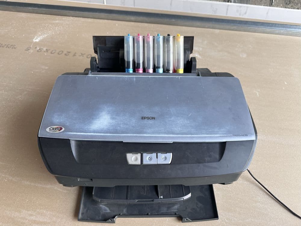 Epson stylus Photo R270 — 1