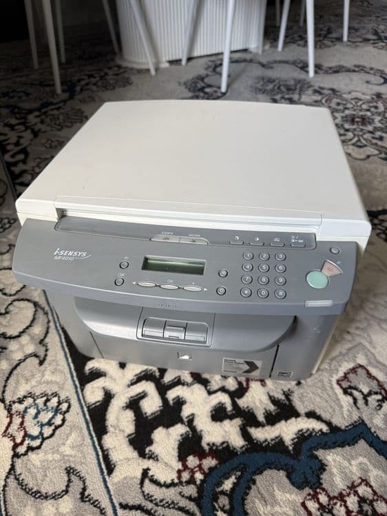 Canon mf4010 3v1 printer scaner kserokopiya holati zor aybi yoq — 1