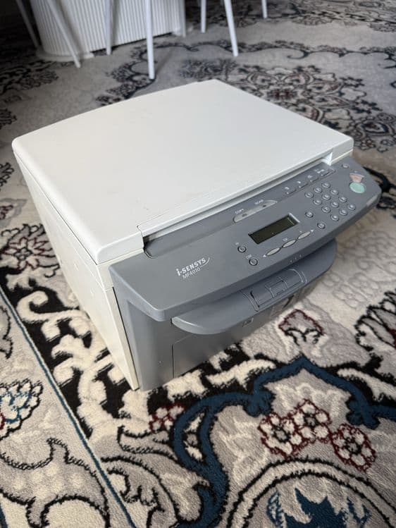 Canon mf4010 3v1 printer scaner kserokopiya holati zor aybi yoq — 2