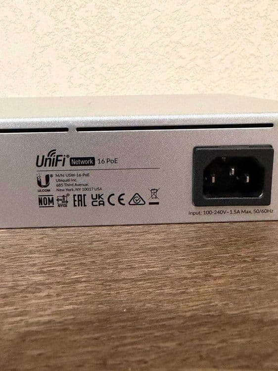 Unifi 16 port poe switch (USW-16-POE) — 2