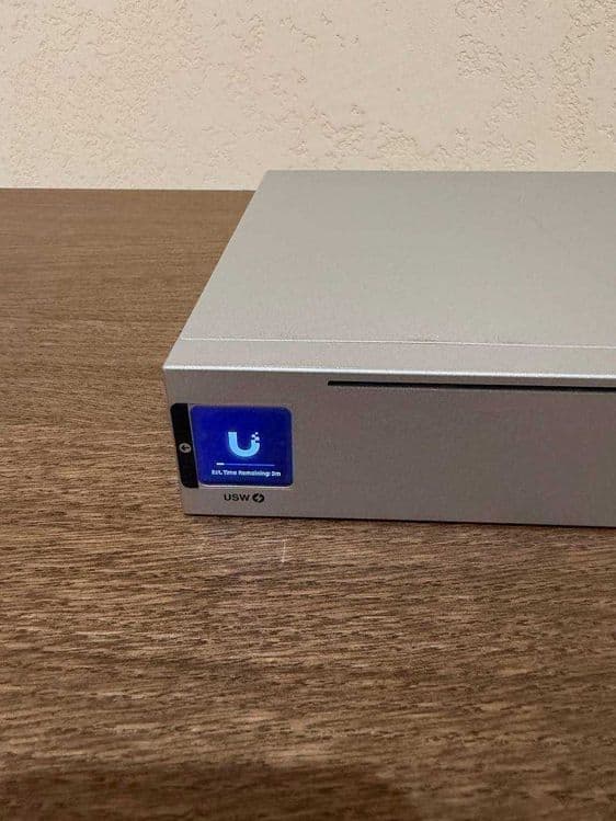 Unifi 16 port poe switch (USW-16-POE) — 3