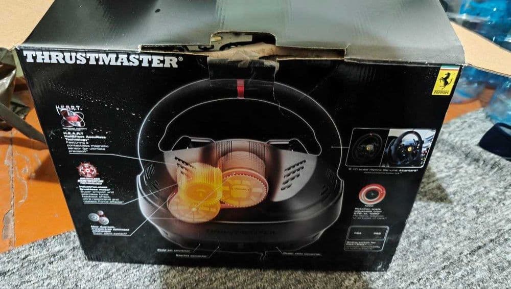 Игровой руль Thrustmaster T300 Ferrari Alcantara Edition — 2