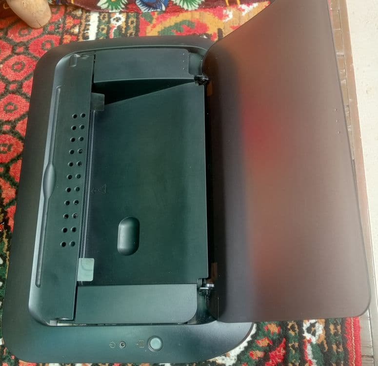 Canon LBP6030L oq-qora printer — 2