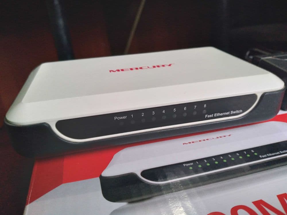 MERCURY komutator switch hab 8 port set rasmdagi! hub 8 порт хаб — 2
