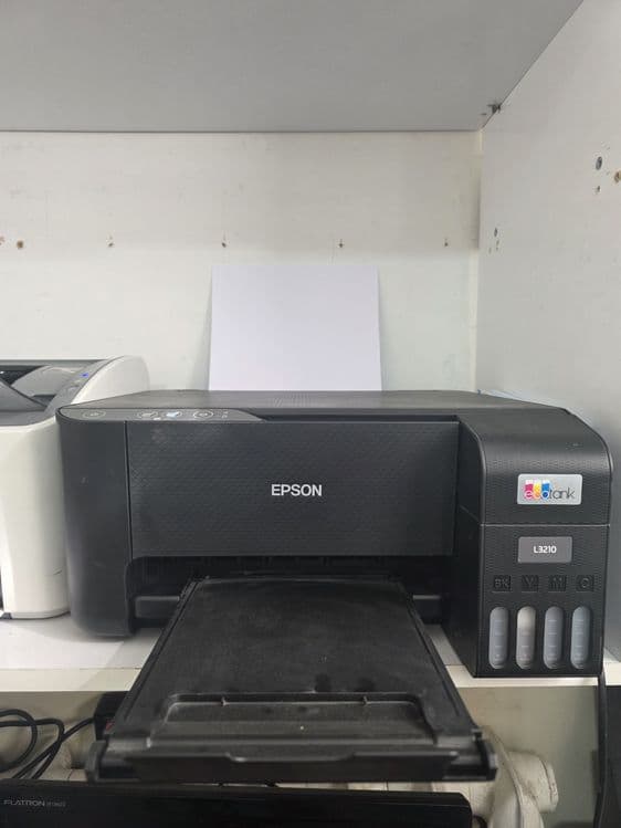 Printer Epson L3210 3v1 svetnoy — 1