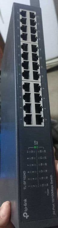 Tplink Switch 24 Port — 1