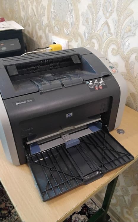 Printer sotiladi hp1010 — 1
