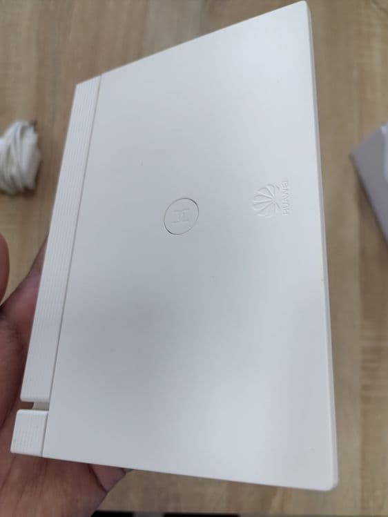 wi fi router huawei zte modem pon repeatet — 2