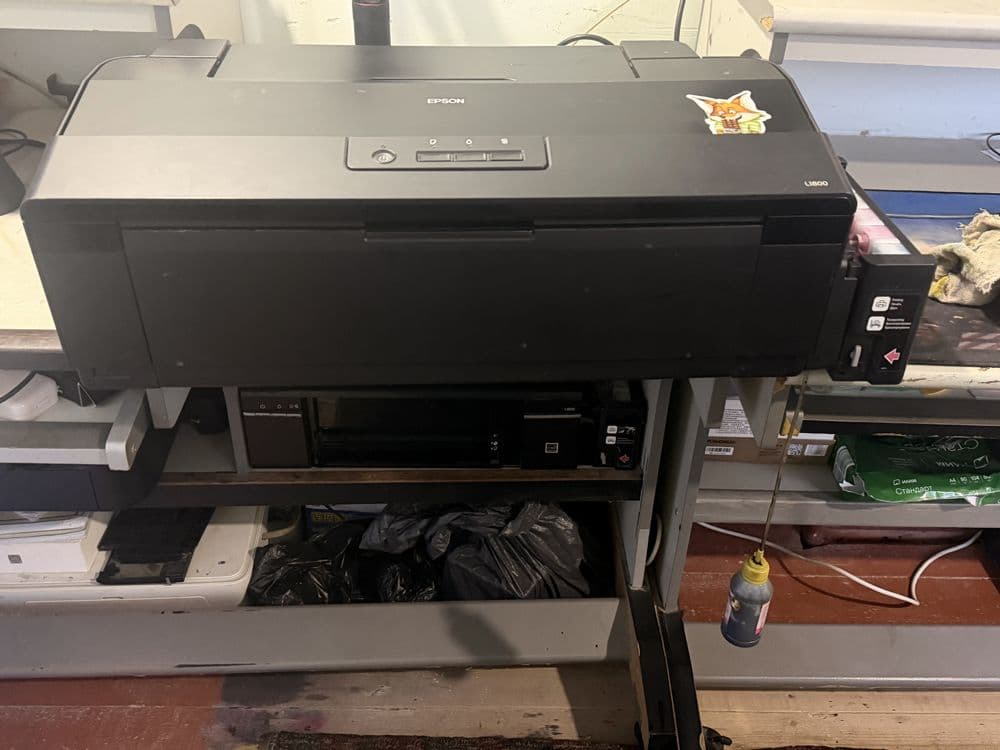 Epson L 1800 sotiladi xolati o’rtacha — 2