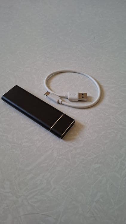 Внешние накопитель на 1 tb — 4