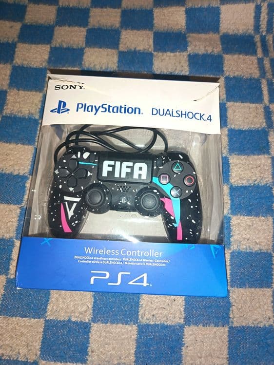 Playstation Dualshok 4 controller — 1