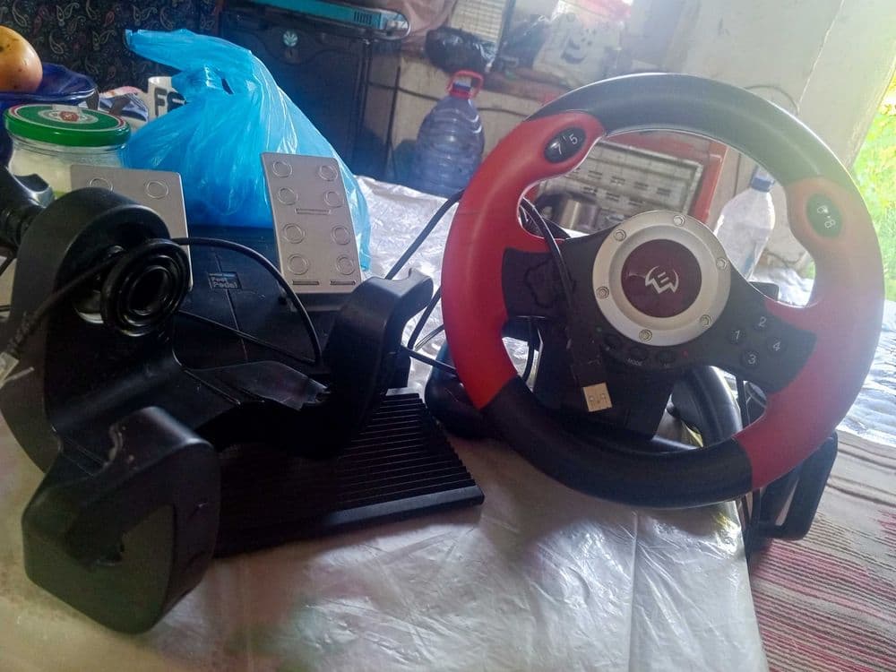 Игровой руль сотилади 550.000 келишамиз — 4