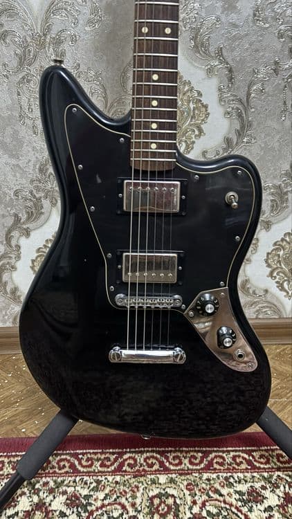 Fender Jaguar blacktop — 3