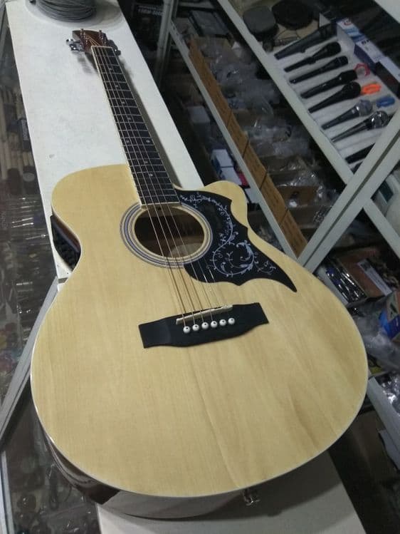 Elektro akustik 40 gitaralar sotiladi — 1
