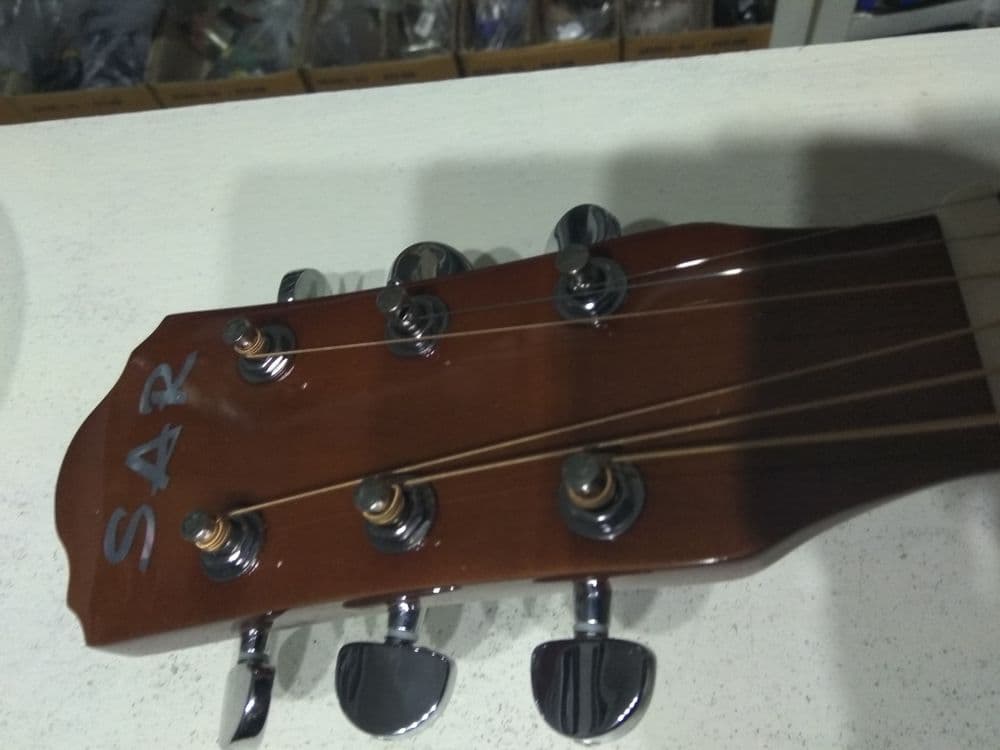 Elektro akustik 40 gitaralar sotiladi — 4