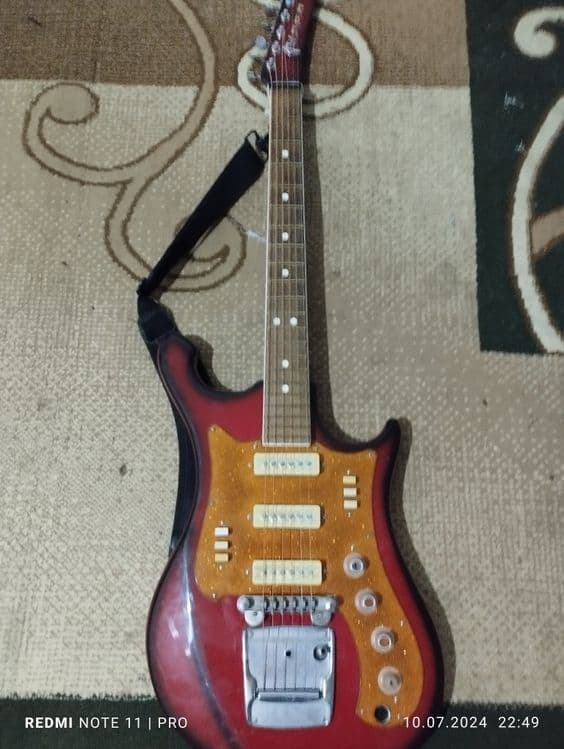 Gitara satiladi electric — 1