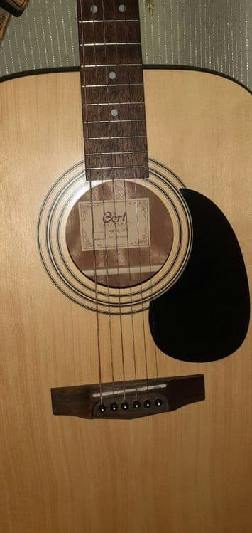 CORD akustik gitara sotiladi.ekvalayzerli. Hamma narsasi bor. — 7