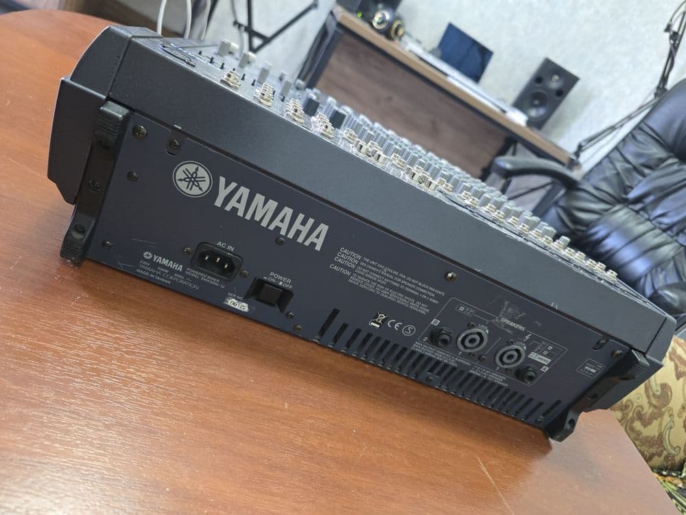 Yamaha emx 5000 sotiladi, xech qanaqa aybi yuq, chetdan kelgan — 4