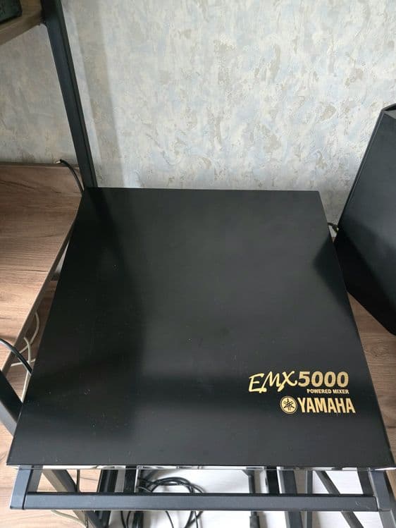 Yamaha emx 5000 sotiladi, xech qanaqa aybi yuq, chetdan kelgan — 5